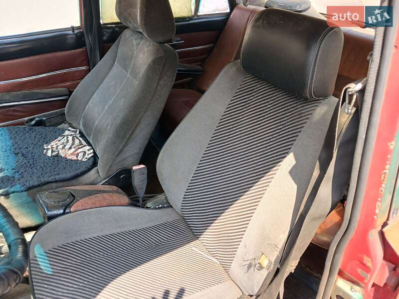 Седан ВАЗ / Lada 2103 1979 в Кривому Розі фото 3 Седан ВАЗ / Lada 2103 1979 в Кривому Розі