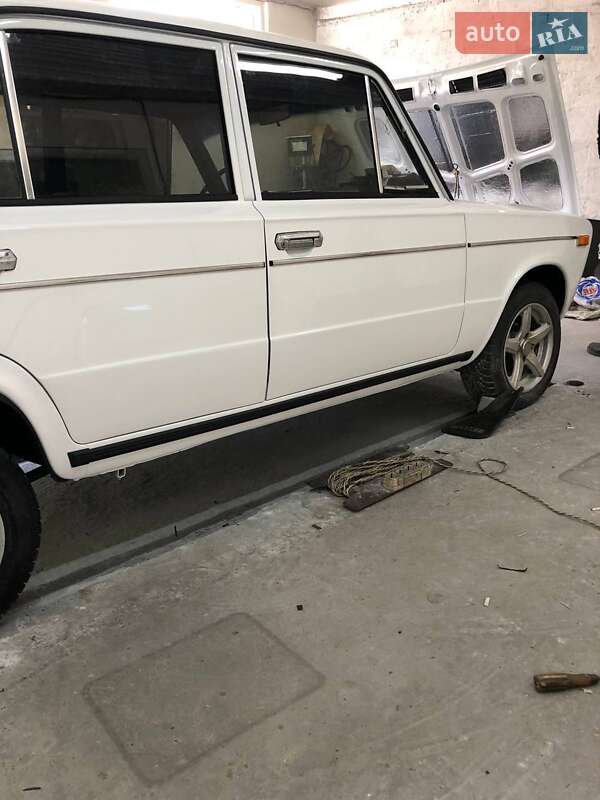 Седан ВАЗ / Lada 2103 1981 в Дніпрі