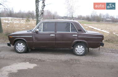 Седан ВАЗ / Lada 2103 1977 в Городні