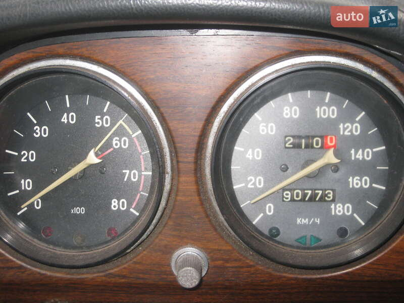 Седан ВАЗ / Lada 2103 1976 в Киеве