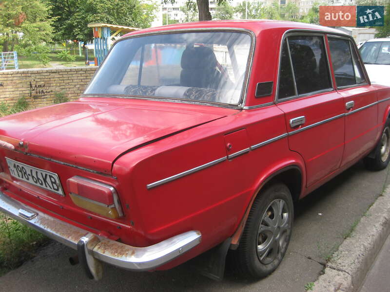 Седан ВАЗ / Lada 2103 1976 в Киеве
