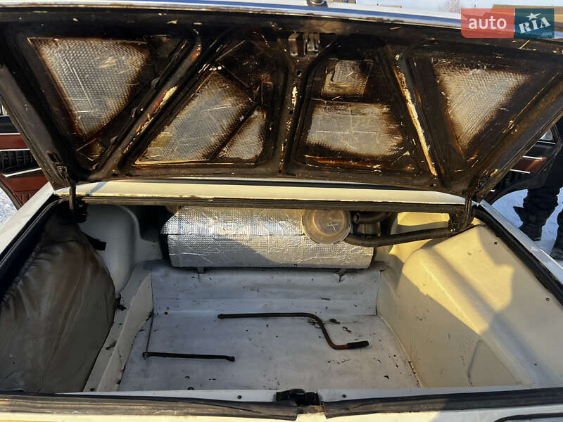 Седан ВАЗ / Lada 2103 1978 в Зачепиловке фото 8 Седан ВАЗ / Lada 2103 1978 в Зачепиловке