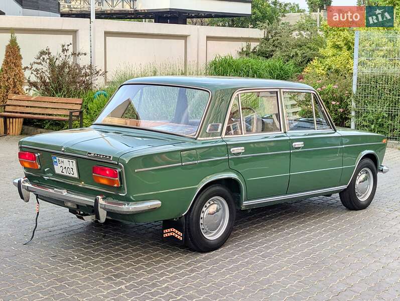 Седан ВАЗ / Lada 2103 1975 в Одессе