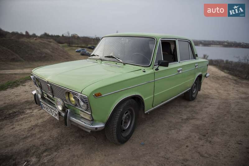 Седан ВАЗ / Lada 2103 1982 в Днепре