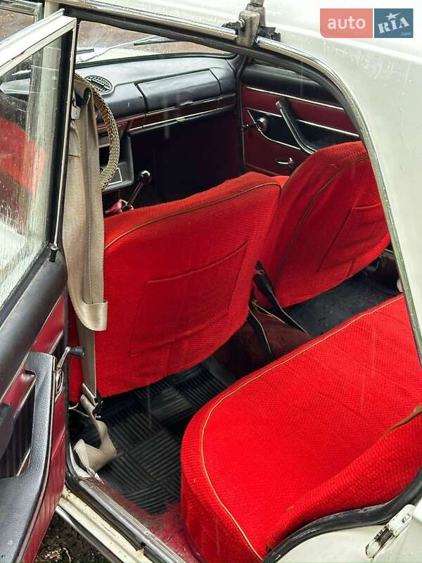 Седан ВАЗ / Lada 2103 1975 в Чернигове