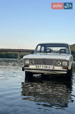 Седан ВАЗ 2103 1977 в 