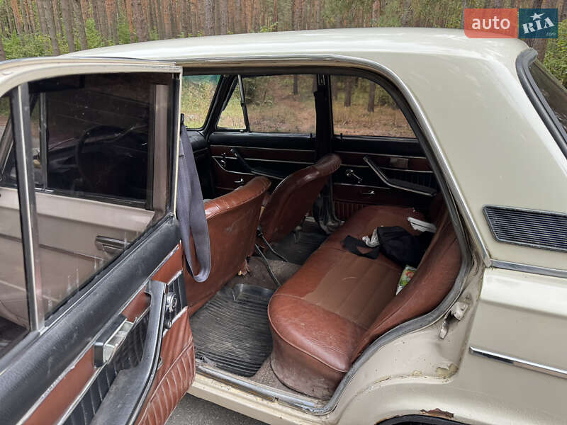 Седан ВАЗ / Lada 2103 1979 в Славуте