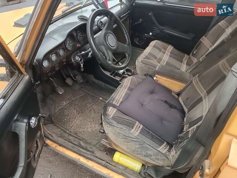 Седан ВАЗ / Lada 2103 1975 в Кривом Роге