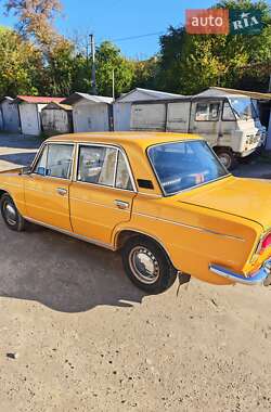 Седан ВАЗ 2103 1976 в  фото 8 Седан ВАЗ 2103 1976 в