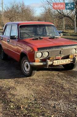 Седан ВАЗ 2103 1985 в Градижске