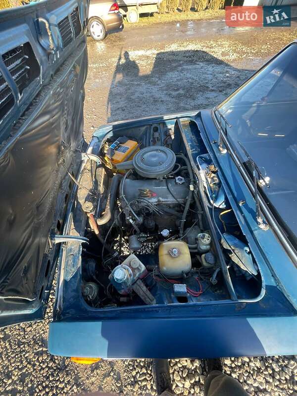 Седан ВАЗ / Lada 2103 1985 в Чернівцях