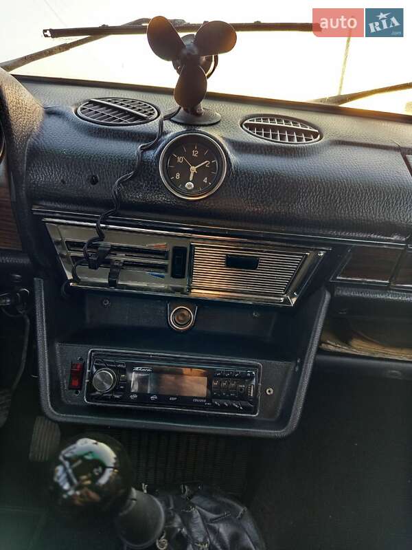 Седан ВАЗ / Lada 2103 1980 в Луцьку