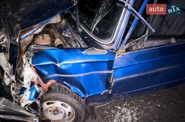 Седан ВАЗ / Lada 2103 1975 в Кам'янському