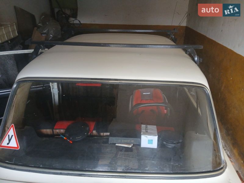 Седан ВАЗ / Lada 2103 1979 в Новом Роздоле