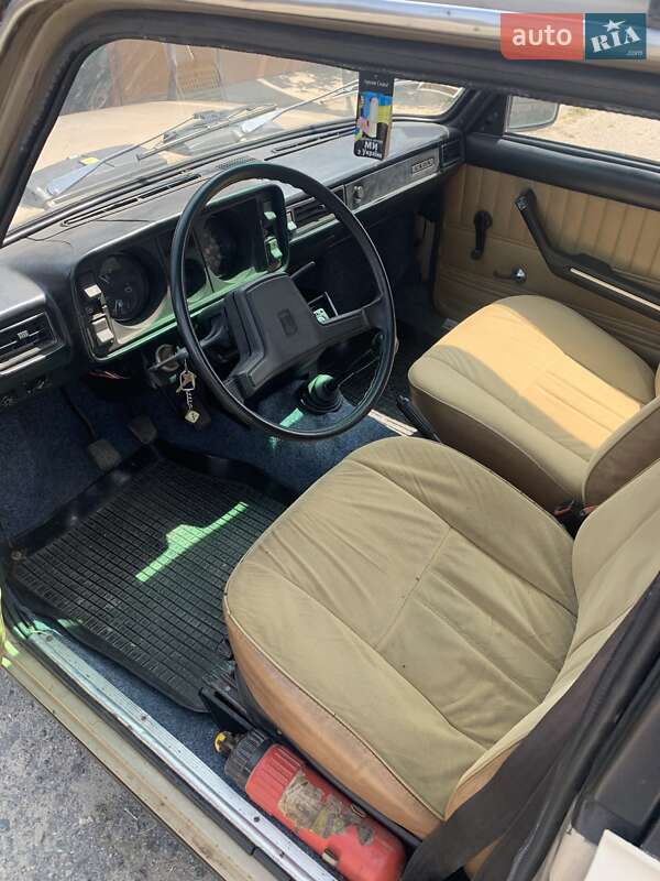 Универсал ВАЗ / Lada 2104 1986 в Николаеве фото 6 Универсал ВАЗ / Lada 2104 1986 в Николаеве