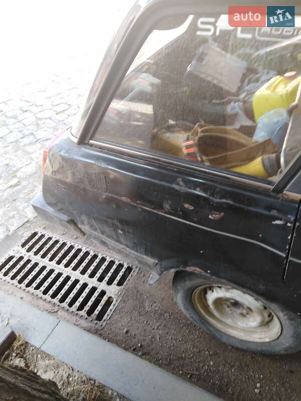 Универсал ВАЗ / Lada 2104 2004 в Черновцах