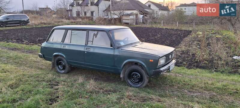 Універсал ВАЗ / Lada 2104 2002 в Шумську