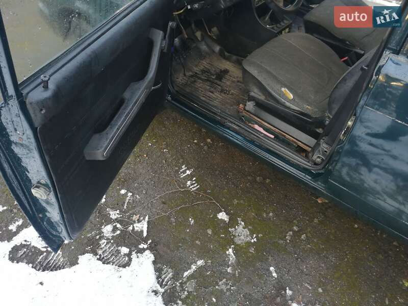 Универсал ВАЗ / Lada 2104 2005 в Городке