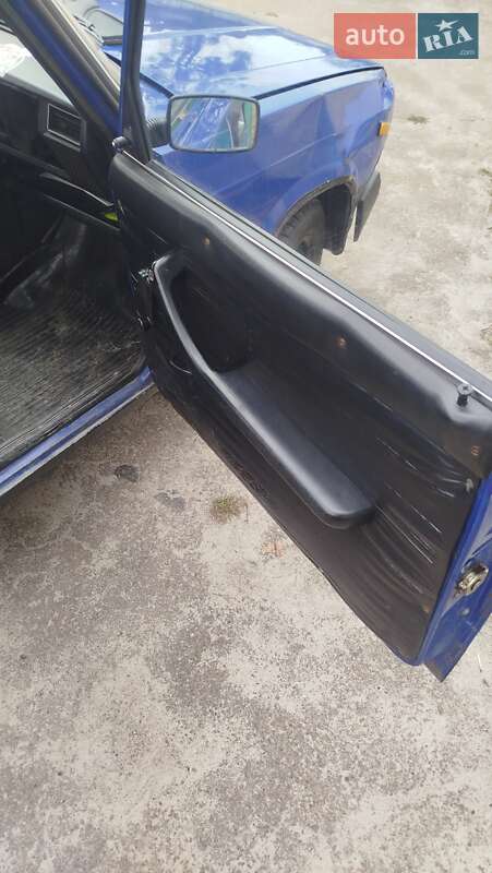 Універсал ВАЗ / Lada 2104 2005 в Ємільчиному