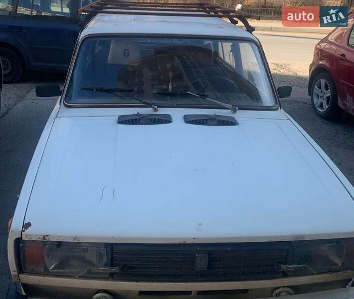 Универсал ВАЗ / Lada 2104 1987 в Черновцах