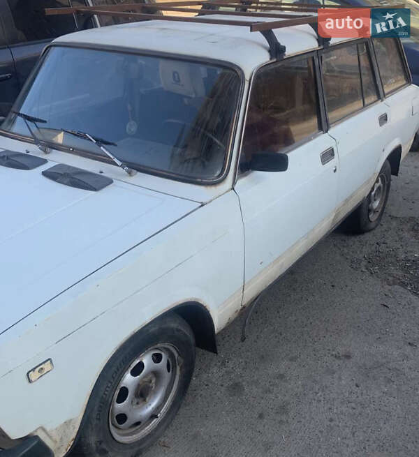 Универсал ВАЗ / Lada 2104 1987 в Черновцах