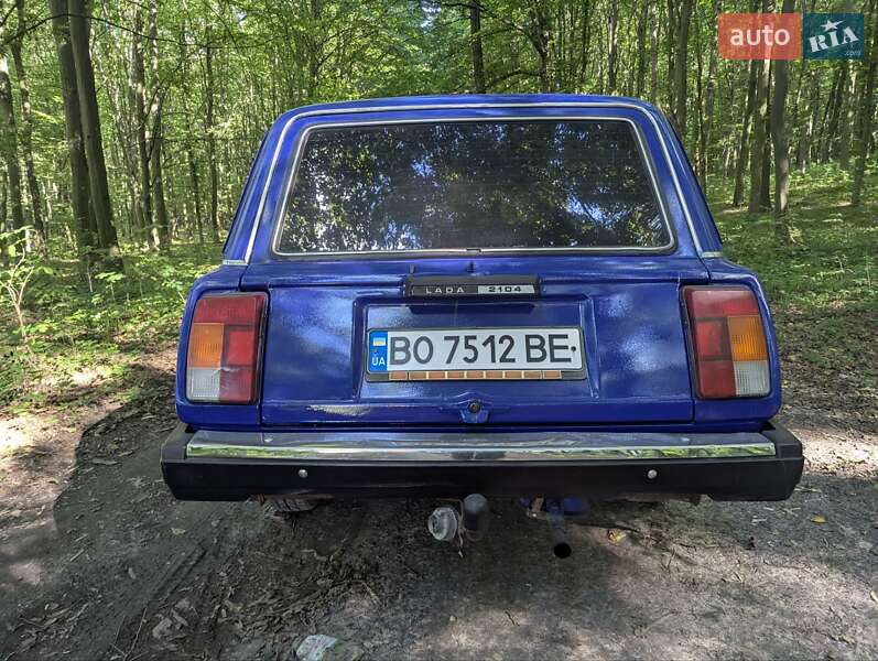 Универсал ВАЗ / Lada 2104 2001 в Почаеве