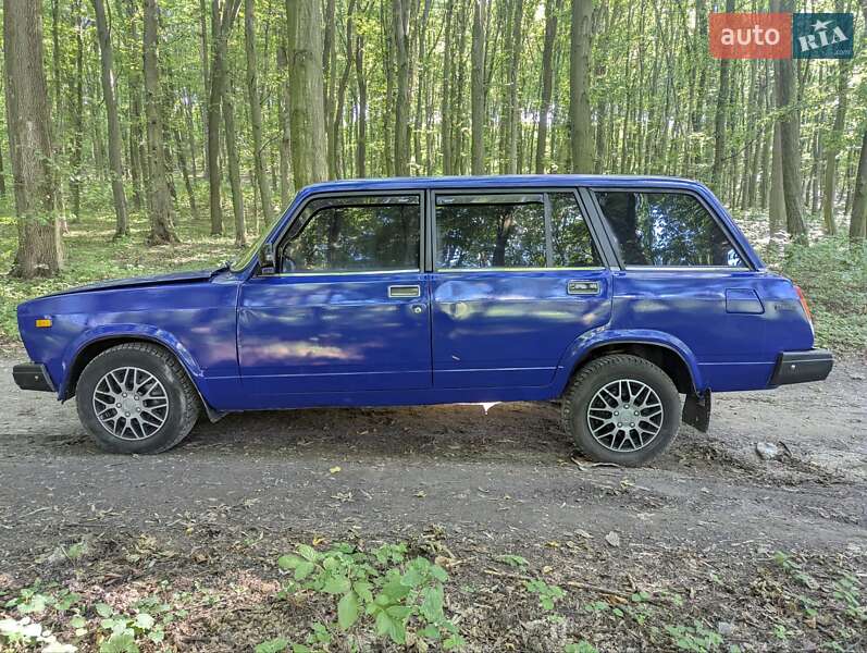Универсал ВАЗ / Lada 2104 2001 в Почаеве