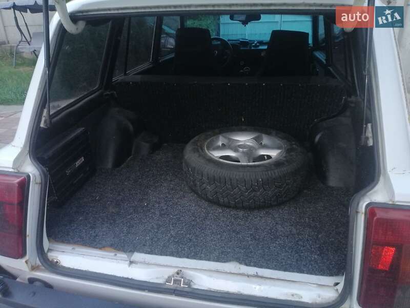 Универсал ВАЗ / Lada 2104 1992 в Каменском фото 3 Универсал ВАЗ / Lada 2104 1992 в Каменском