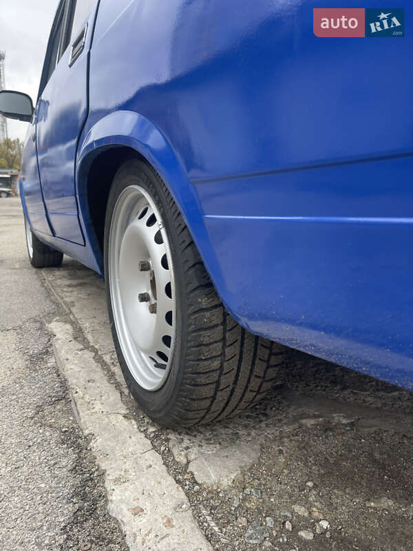 Универсал ВАЗ / Lada 2104 1989 в Киеве
