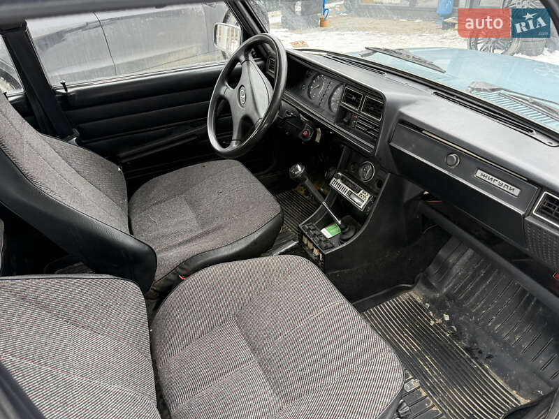 Универсал ВАЗ / Lada 2104 2003 в Звенигородке