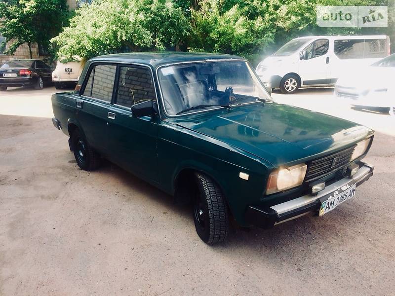 Седан ВАЗ / Lada 2105 1988 в Житомире