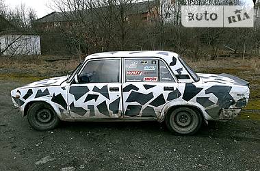 Седан ВАЗ / Lada 2105 1990 в Ивано-Франковске