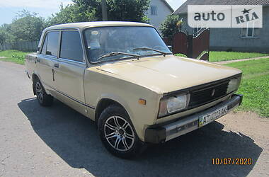 Седан ВАЗ / Lada 2105 1988 в Тлумачі