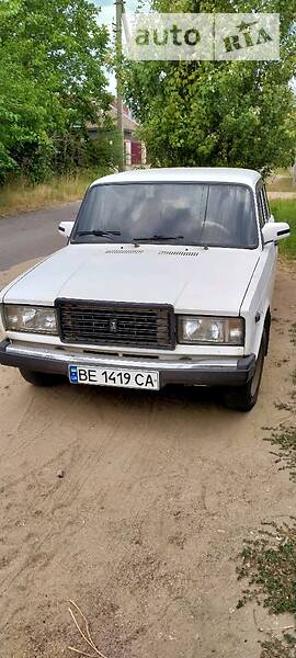 Седан ВАЗ / Lada 2105 1991 в Николаеве