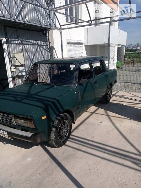 Седан ВАЗ / Lada 2105 1982 в Первомайську