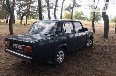 Седан ВАЗ / Lada 2105 1996 в Днепре