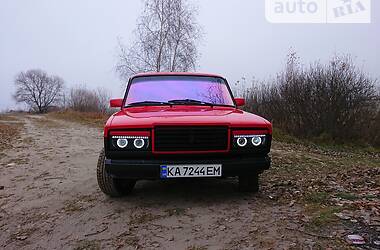 Седан ВАЗ / Lada 2105 1988 в Житомире