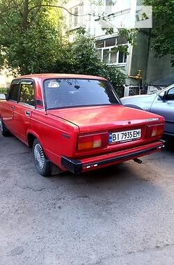 Седан ВАЗ / Lada 2105 1984 в Полтаве