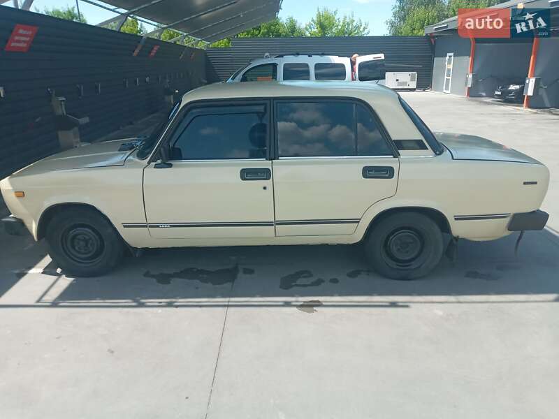 Седан ВАЗ / Lada 2105 1990 в Бердичеві фото 7 Седан ВАЗ / Lada 2105 1990 в Бердичеві