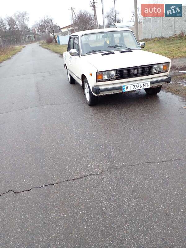 Седан ВАЗ / Lada 2105 1990 в Белой Церкви