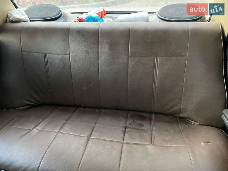 Седан ВАЗ / Lada 2105 1988 в Одесі фото 10 Седан ВАЗ / Lada 2105 1988 в Одесі