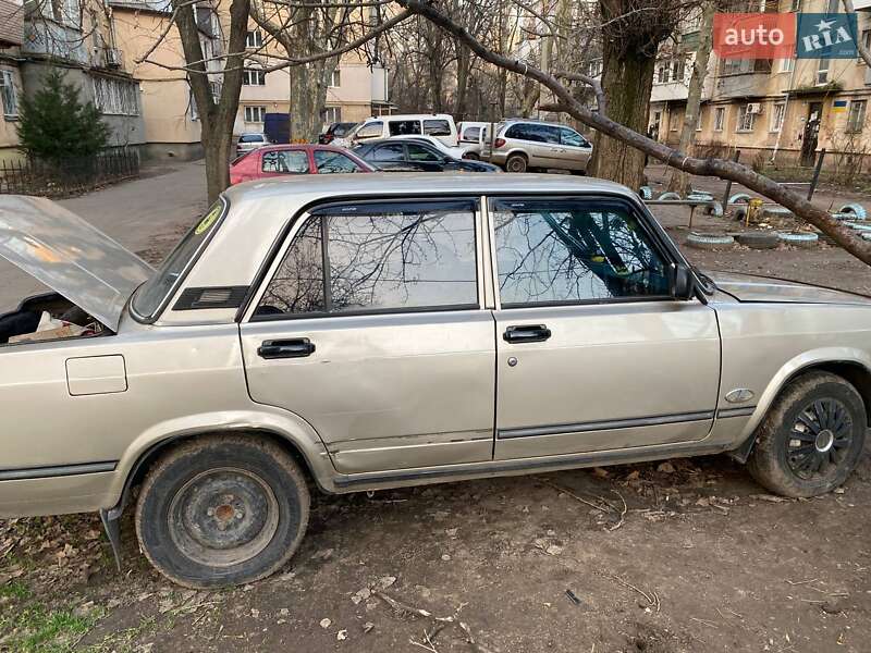 Седан ВАЗ / Lada 2105 1988 в Одесі фото 14 Седан ВАЗ / Lada 2105 1988 в Одесі