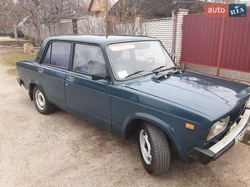 Седан ВАЗ / Lada 2105 1996 в Запоріжжі