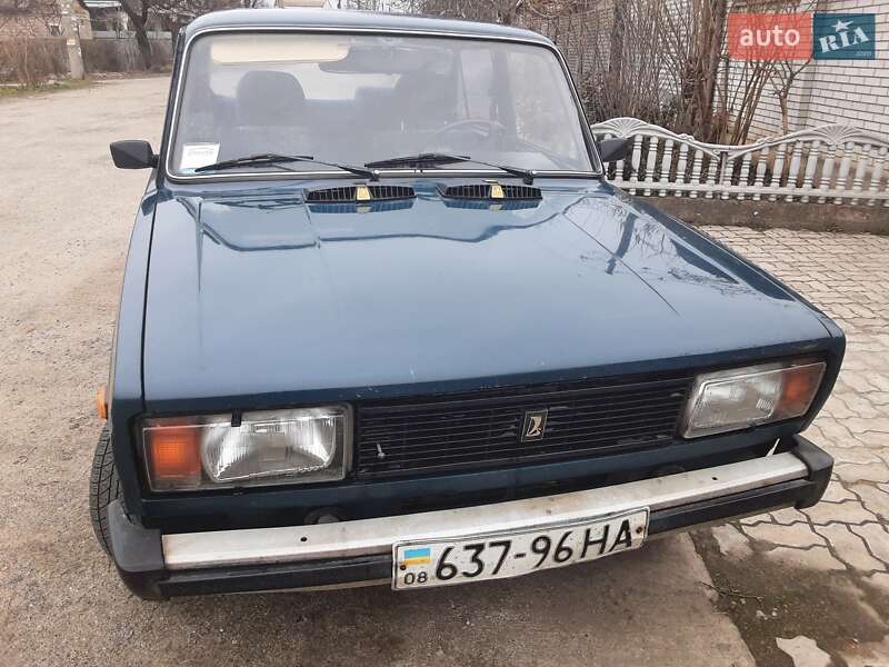 Седан ВАЗ / Lada 2105 1996 в Запоріжжі