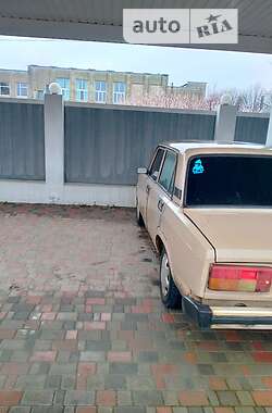 Седан ВАЗ / Lada 2105 1990 в Одессе