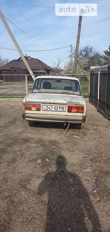 Седан ВАЗ / Lada 2105 1991 в Вараші