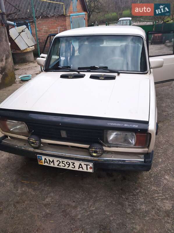Седан ВАЗ / Lada 2105 1991 в Житомире