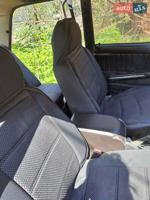 Седан ВАЗ / Lada 2105 1992 в Первомайске