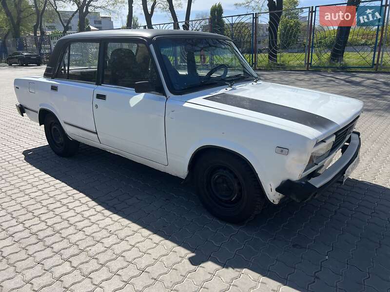 Седан ВАЗ / Lada 2105 2001 в Одессе