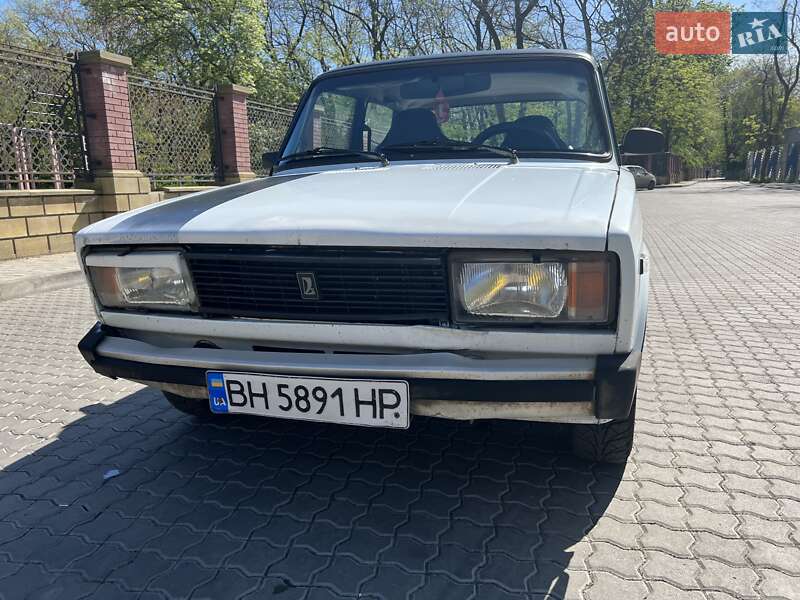 Седан ВАЗ / Lada 2105 2001 в Одессе